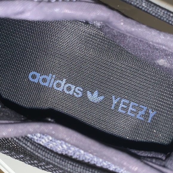 Adidas Yeezy Boost SKU FZ5000 - size 8.5 - Picture 8 of 10